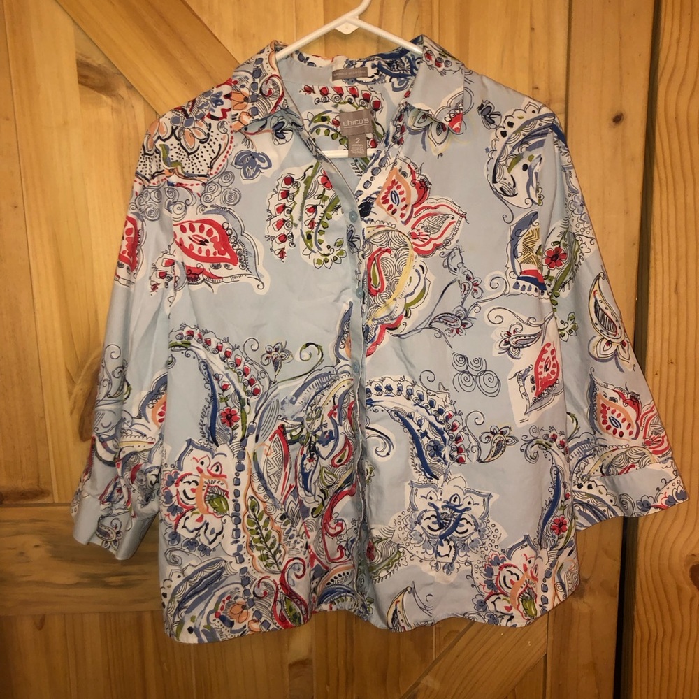 Chico’s 2 Light Blue Paisley Button-Up Shirt Size M